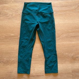 Basically new size 6 lululemon leggings